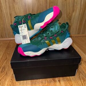 NEW Adidas Trey Young 3 Dark green/Gold/Metallic